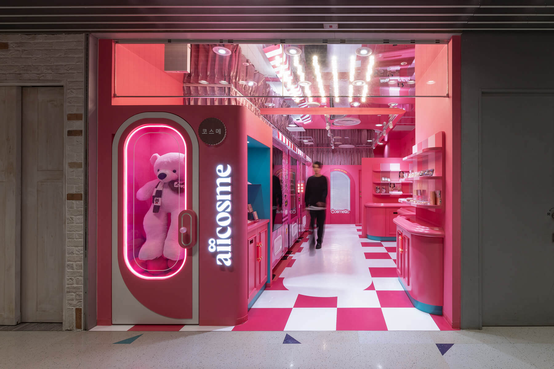 aiicosme HEPFIVE／Osaka